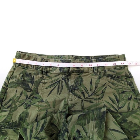 Palm Size 0 Twill Chino Shorts 0/ 3" Old Navy - Picture 5 of 5